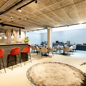 The Amberlyn Otel