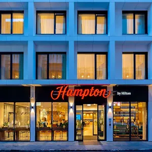 Hampton By Hilton Centre Otel