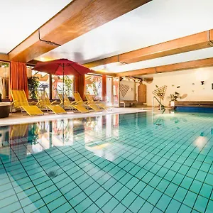 Hotel Land-gut-hotel Landgasthof Zum Schildhauer Halfing
