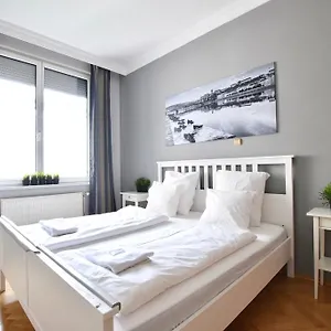 Apartman Standerd By Hi5 - Lovag Family